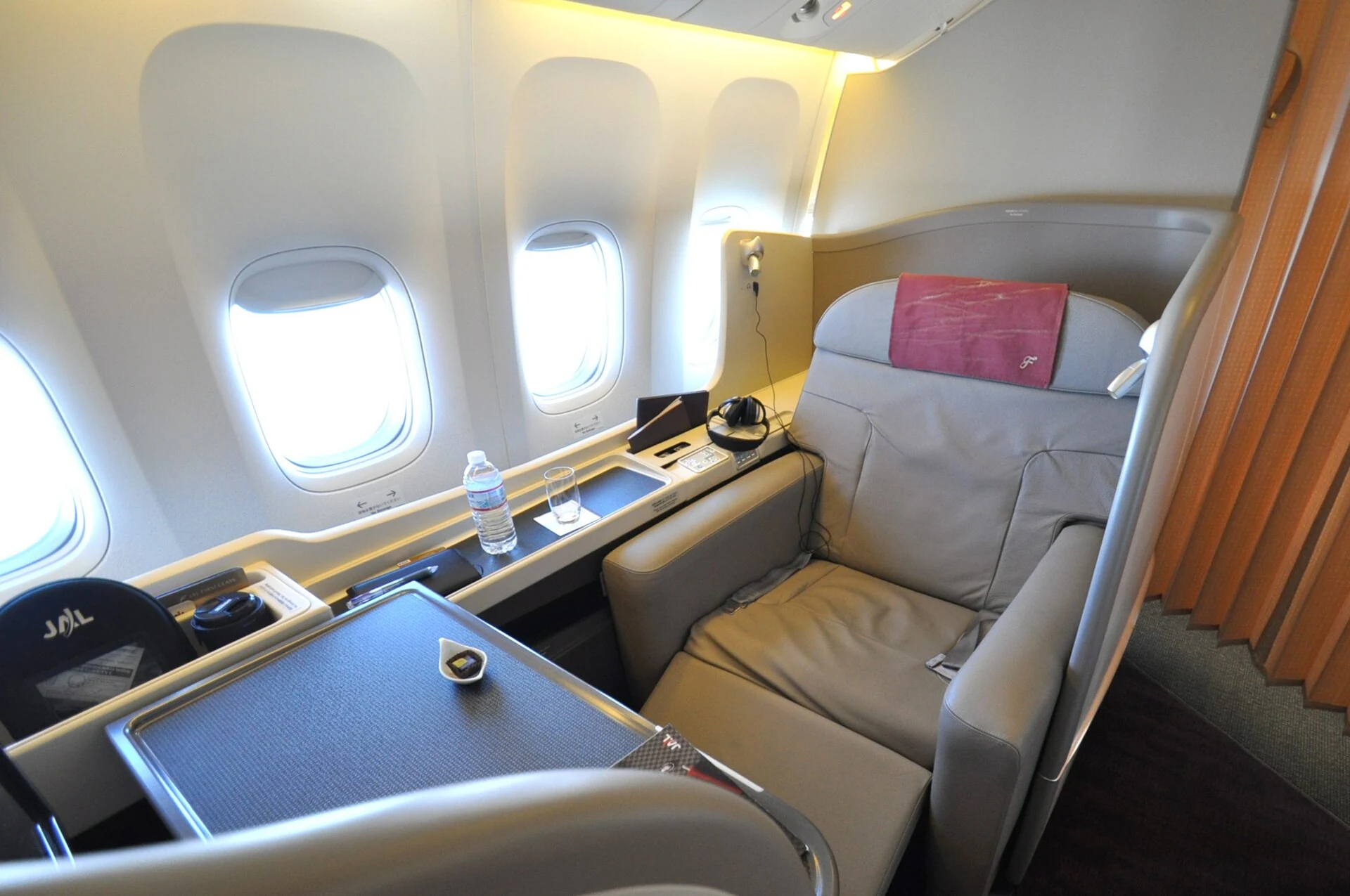 First Class Award Seats: How travellers realistically estimate available dates.